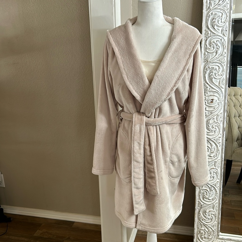 Ugg Soft Belted Hooded Robe, Women’s Size Medium